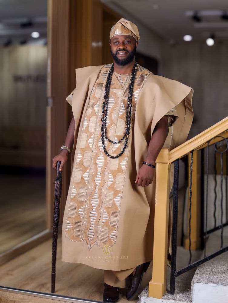 Ìran Ọlá — Lineage of Honor 002