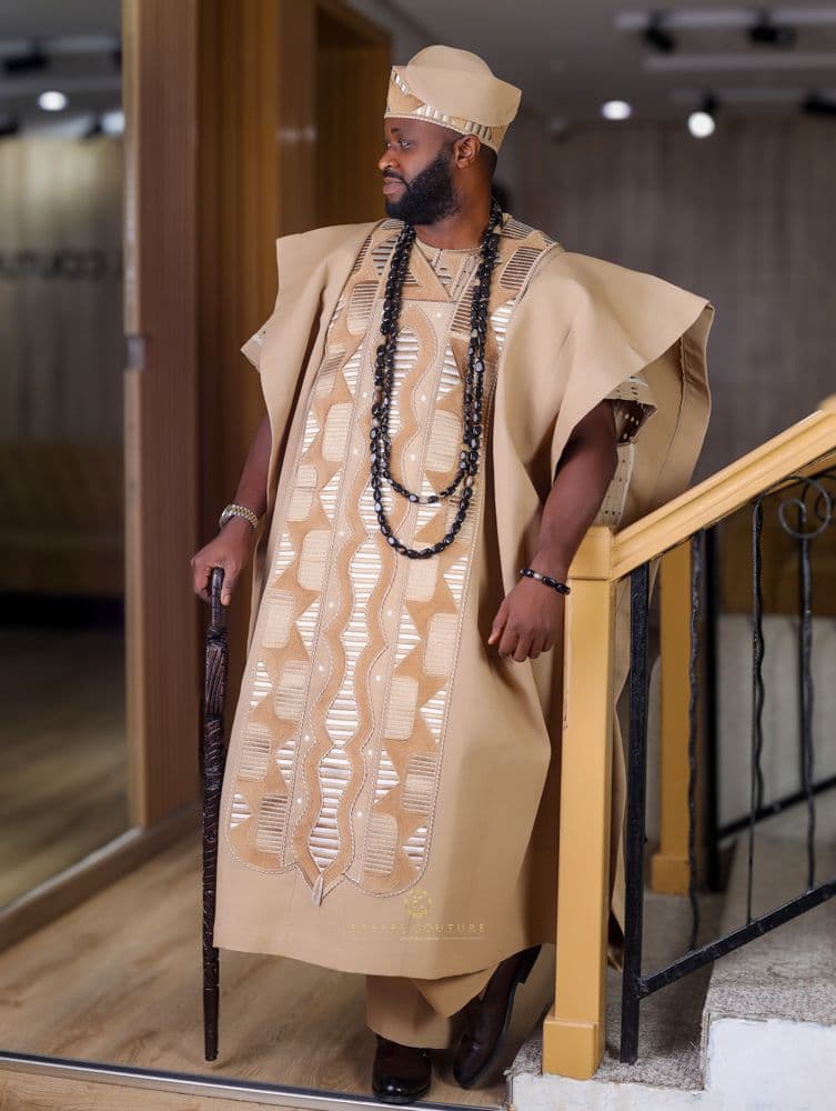 Ìran Ọlá — Lineage of Honor 002